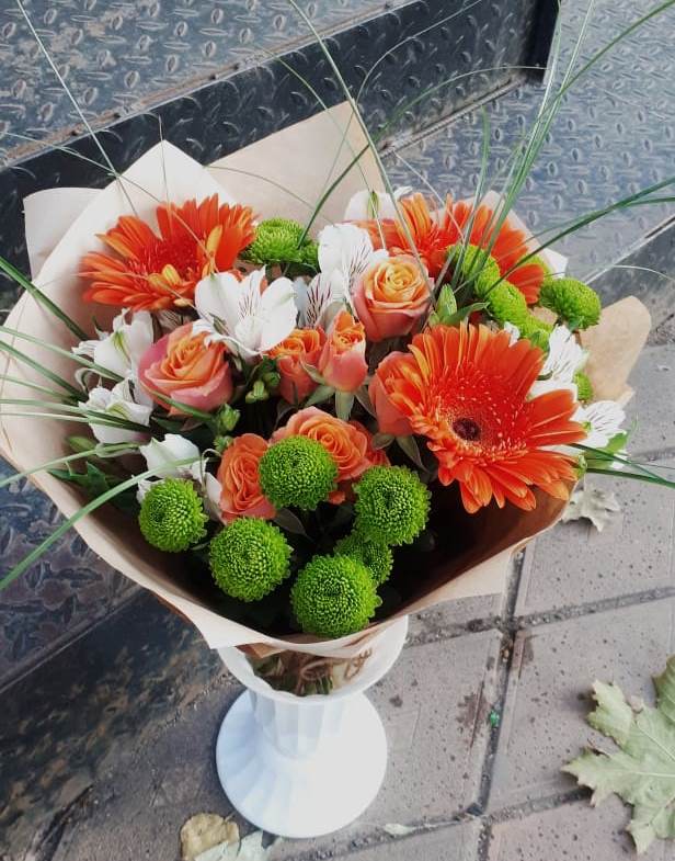 Букет цветов из: Герберы, Хризантемы, Альстромерии и Розы в Грайвороне