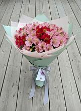 Букет цветов из:  Альстромерии в Грайвороне