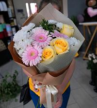 Букет цветов из:  Герберы, Розы и Хризантемы в Грайвороне