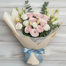 Букет цветов из:  Лизиантусы в Грайвороне