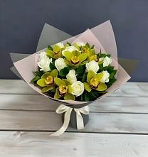 Букет цветов из:  Орхидеи и Розы в Грайвороне