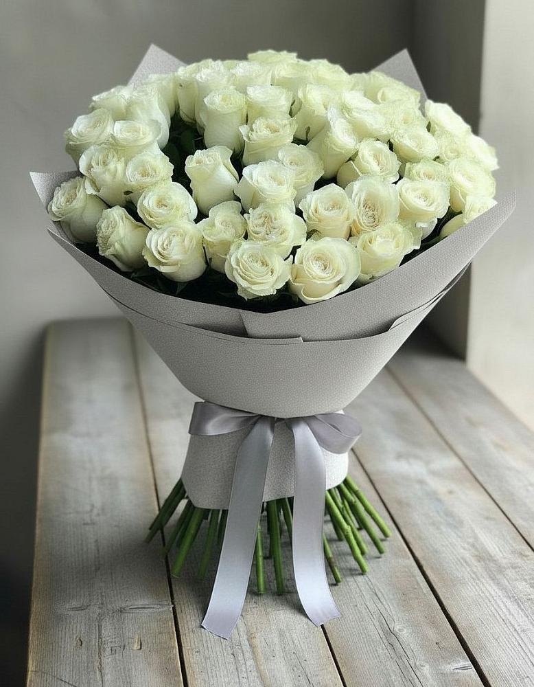 Букет 35 Белых роз в Грайвороне