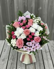 Букет цветов из:  Альстромерии, Гвоздики, Розы и Хризантемы в Грайвороне