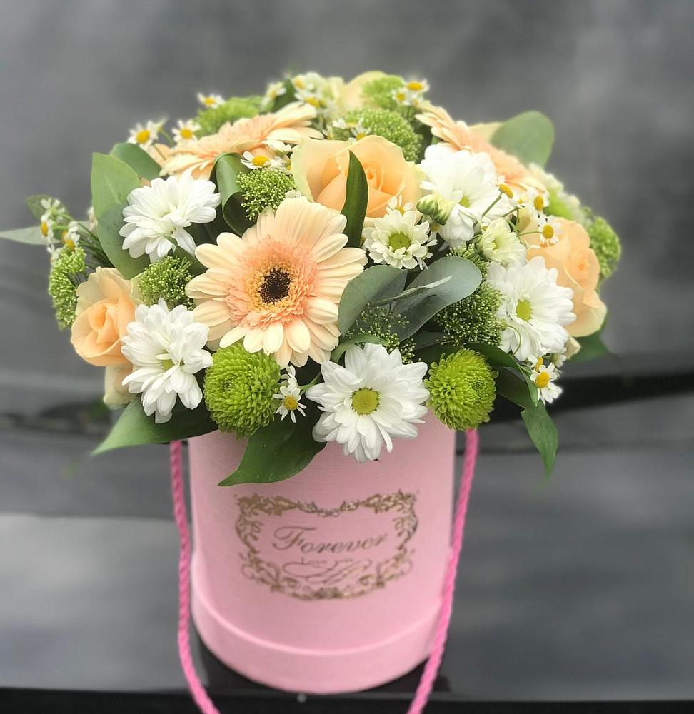 Цветочная композиция из Розы, Герберы и Хризантемы в шляпной коробке в Грайвороне